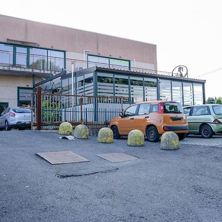 Appartamento Borgo Antico Paruzzaro Eksteriør bilde